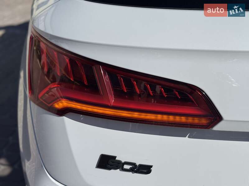 Внедорожник / Кроссовер Audi SQ5 2019 в Львове
