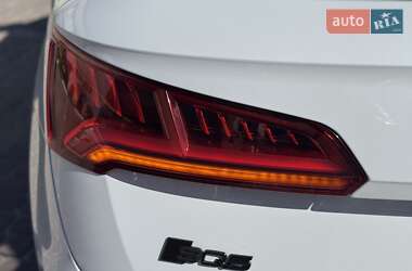Внедорожник / Кроссовер Audi SQ5 2019 в 