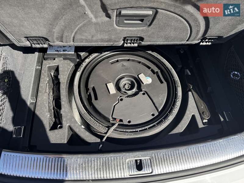 Внедорожник / Кроссовер Audi SQ5 2019 в Львове