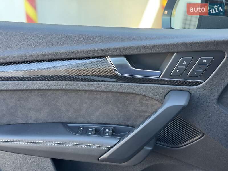 Внедорожник / Кроссовер Audi SQ5 2019 в Львове