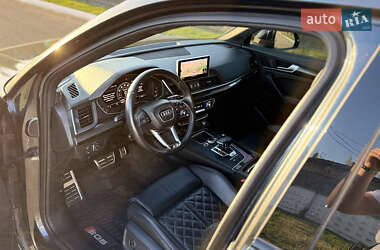 Внедорожник / Кроссовер Audi SQ5 2019 в 
