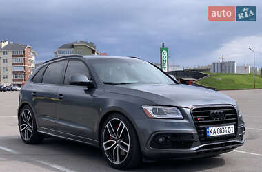 Внедорожник / Кроссовер Audi SQ5 2015 в 
