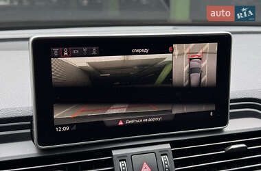 Внедорожник / Кроссовер Audi SQ5 2018 в 