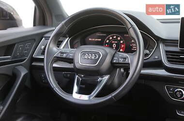 Внедорожник / Кроссовер Audi SQ5 2018 в 