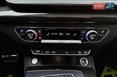 Внедорожник / Кроссовер Audi SQ5 2018 в 