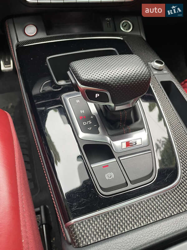 Позашляховик / Кросовер Audi SQ5 2022 в Рівному