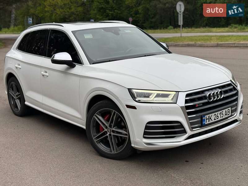 Внедорожник / Кроссовер Audi SQ5 2019 в 