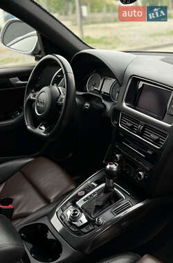 Внедорожник / Кроссовер Audi SQ5 2014 в 