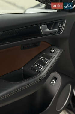 Внедорожник / Кроссовер Audi SQ5 2014 в 