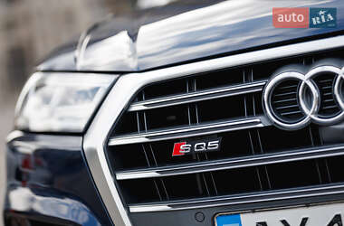 Внедорожник / Кроссовер Audi SQ5 2018 в 