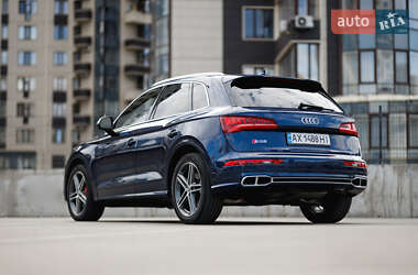 Внедорожник / Кроссовер Audi SQ5 2018 в 