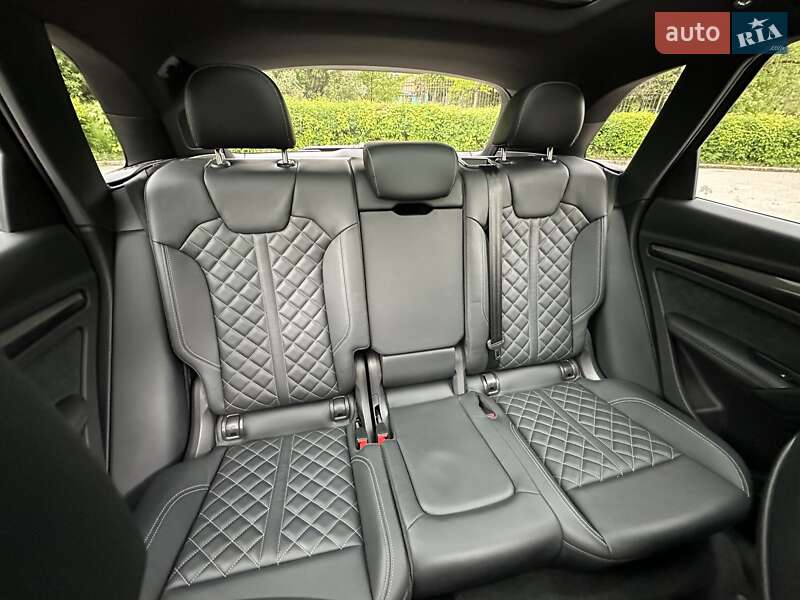 Внедорожник / Кроссовер Audi SQ5 2018 в Харькове