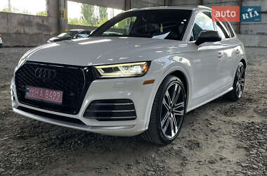 Позашляховик / Кросовер Audi SQ5 2018 в 