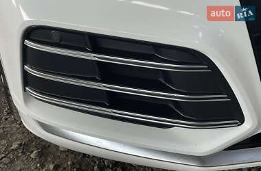 Позашляховик / Кросовер Audi SQ5 2018 в 