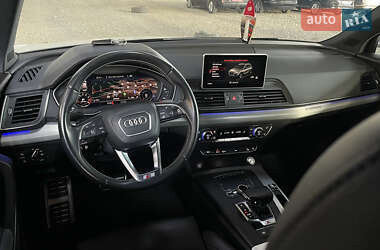 Позашляховик / Кросовер Audi SQ5 2018 в 