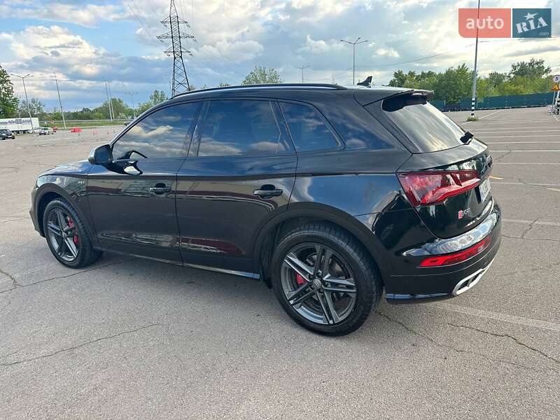 Внедорожник / Кроссовер Audi SQ5 2017 в Киеве фото 15 Внедорожник / Кроссовер Audi SQ5 2017 в Киеве