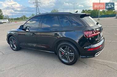 Внедорожник / Кроссовер Audi SQ5 2017 в 