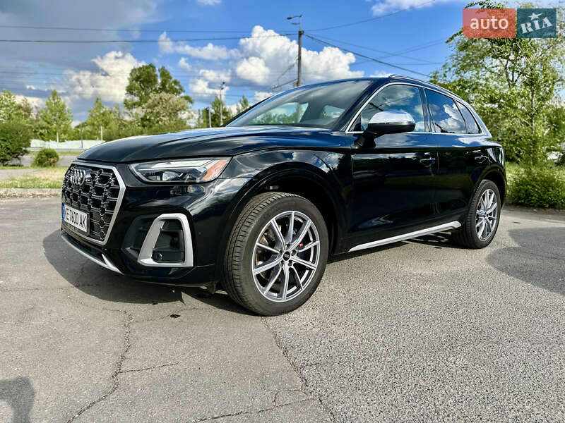 Внедорожник / Кроссовер Audi SQ5 2022 в 