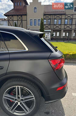 Внедорожник / Кроссовер Audi SQ5 2018 в 