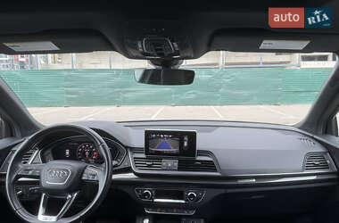 Внедорожник / Кроссовер Audi SQ5 2018 в 