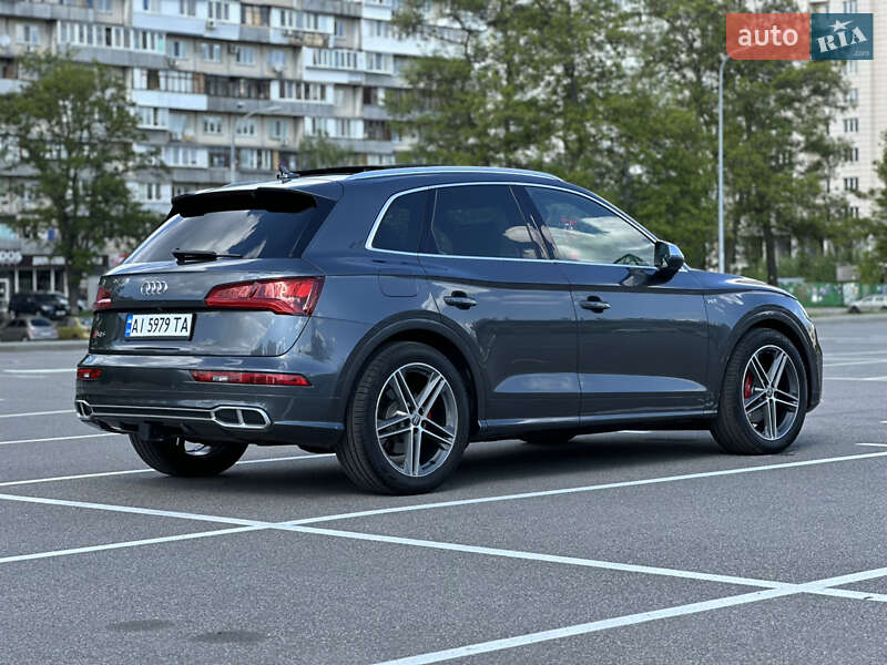 Внедорожник / Кроссовер Audi SQ5 2017 в Киеве