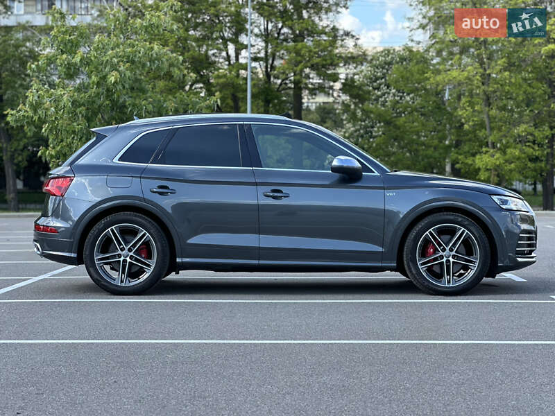 Внедорожник / Кроссовер Audi SQ5 2017 в Киеве