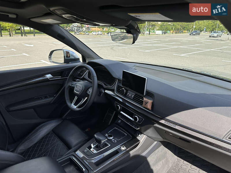 Внедорожник / Кроссовер Audi SQ5 2017 в Киеве