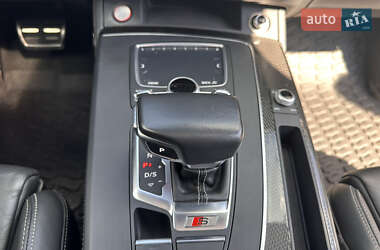 Внедорожник / Кроссовер Audi SQ5 2017 в 