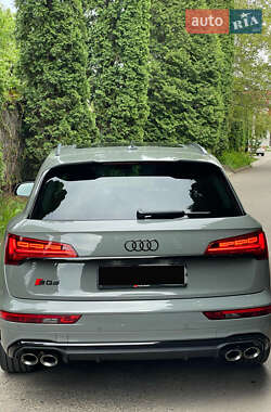 Внедорожник / Кроссовер Audi SQ5 2022 в 