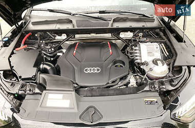 Позашляховик / Кросовер Audi SQ5 2023 в 