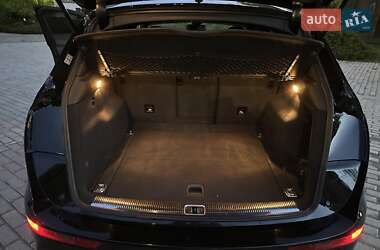 Внедорожник / Кроссовер Audi SQ5 2014 в 