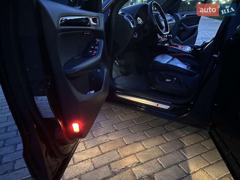 Внедорожник / Кроссовер Audi SQ5 2014 в Белой Церкви