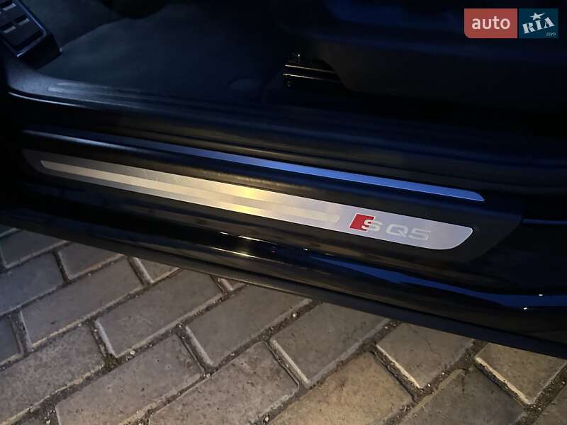 Внедорожник / Кроссовер Audi SQ5 2014 в Белой Церкви