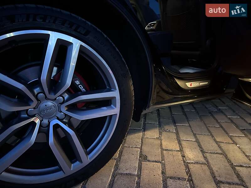 Внедорожник / Кроссовер Audi SQ5 2014 в Белой Церкви