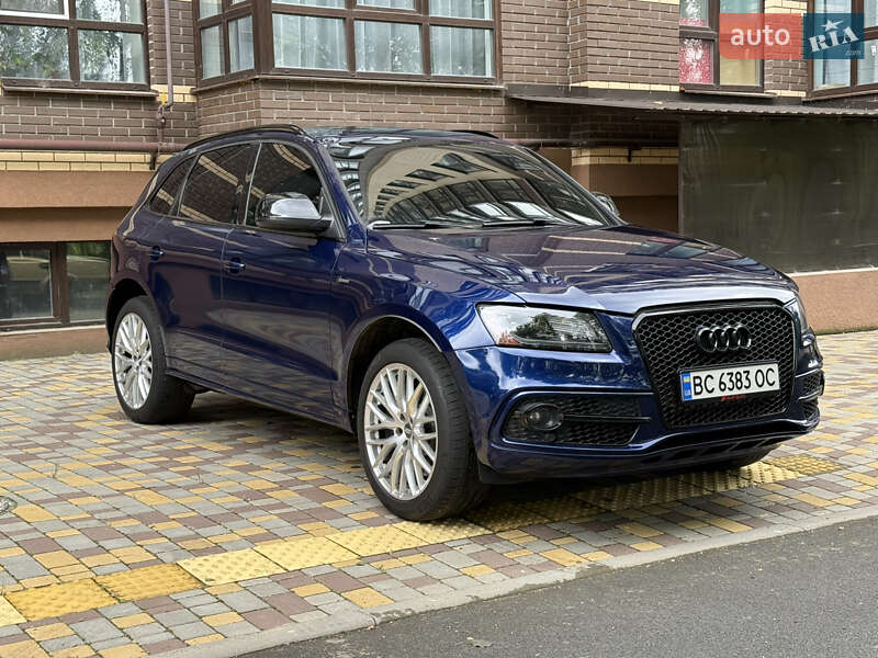 Внедорожник / Кроссовер Audi SQ5 2014 в 