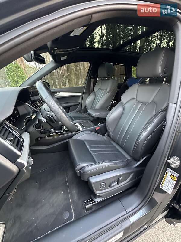 Внедорожник / Кроссовер Audi SQ5 2020 в Киеве