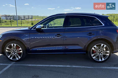 Внедорожник / Кроссовер Audi SQ5 2017 в 