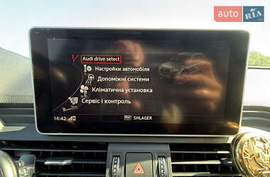 Внедорожник / Кроссовер Audi SQ5 2017 в 