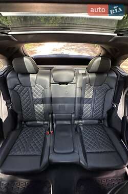Внедорожник / Кроссовер Audi SQ5 2017 в 