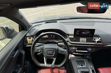 Внедорожник / Кроссовер Audi SQ5 2018 в 