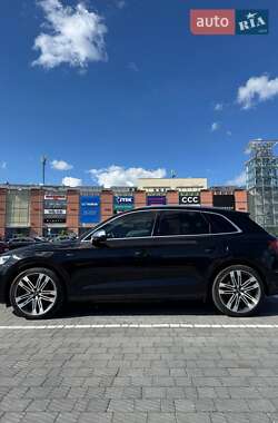 Внедорожник / Кроссовер Audi SQ5 2017 в 
