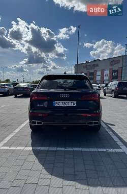 Внедорожник / Кроссовер Audi SQ5 2017 в 