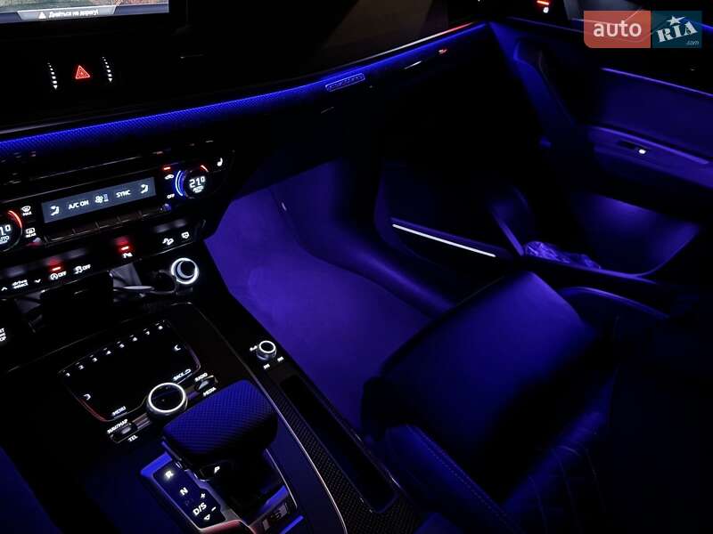 Позашляховик / Кросовер Audi SQ5 2017 в Львові