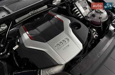Внедорожник / Кроссовер Audi SQ5 2021 в 