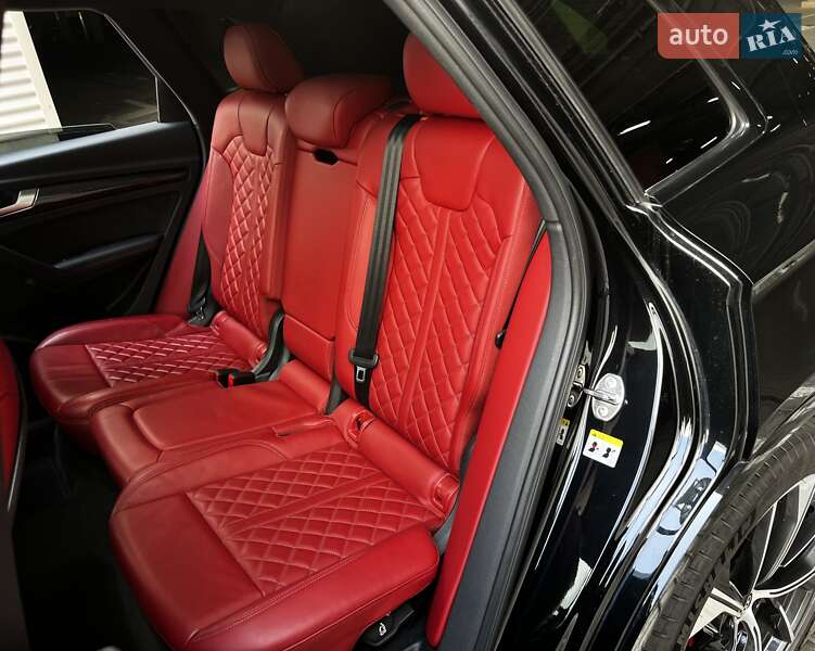 Внедорожник / Кроссовер Audi SQ5 2020 в Киеве