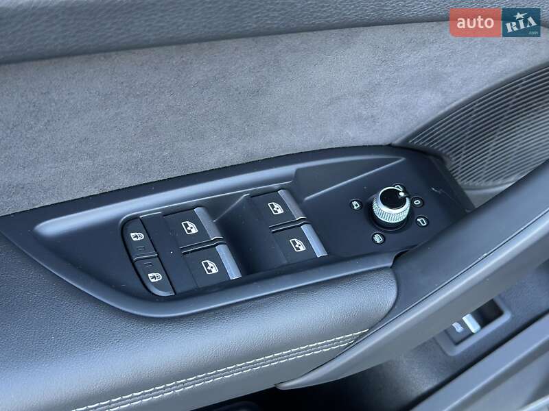 Позашляховик / Кросовер Audi SQ5 2022 в Львові