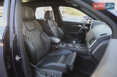 Внедорожник / Кроссовер Audi SQ5 2018 в 