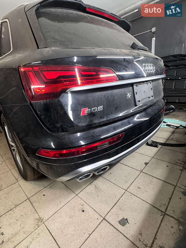Внедорожник / Кроссовер Audi SQ5 2022 в 