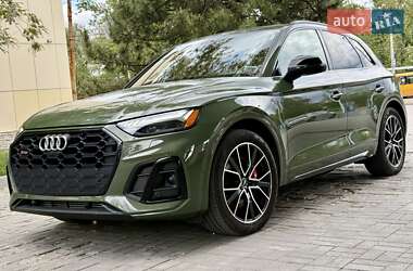 Внедорожник / Кроссовер Audi SQ5 2021 в 
