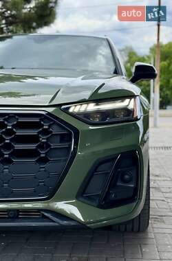 Внедорожник / Кроссовер Audi SQ5 2021 в 